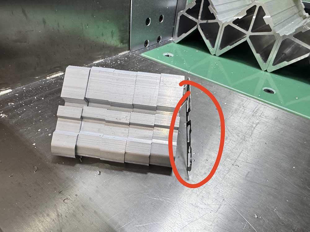 數(shù)控全自動鋁型材切割的隱形“漏洞”:尾料浪費每年吞噬行業(yè)數(shù)十億利潤